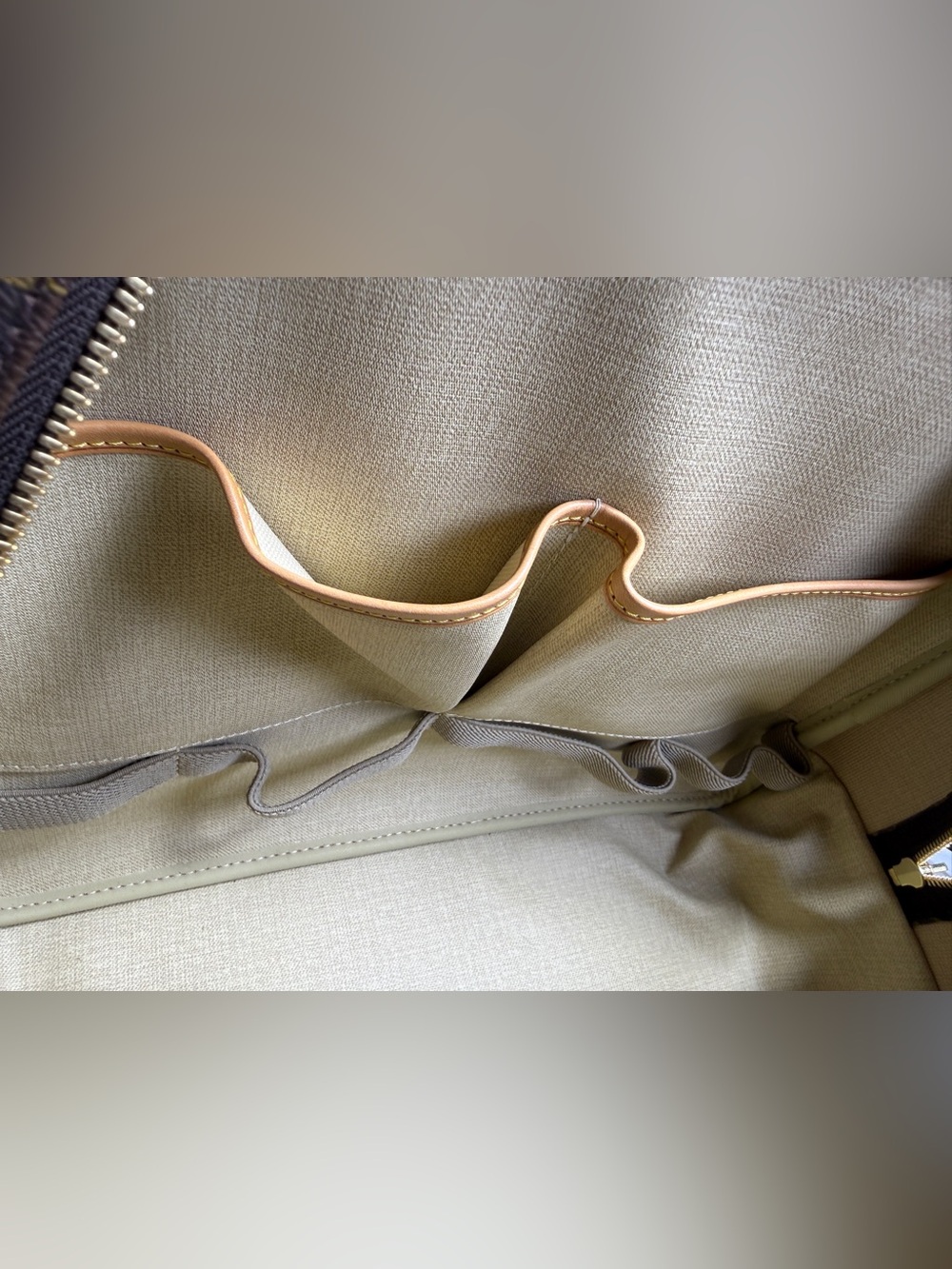 Louis Vuitton Deauville Monogram Satchel in Brown and Tan Leather Trim - Picture 14 of 16
